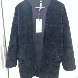 Lululemon Collarless Women's Black Fleece Jacket NWT size 12